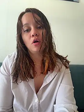 Emma Jonas online show from July 27, 2026, 8:38 pm