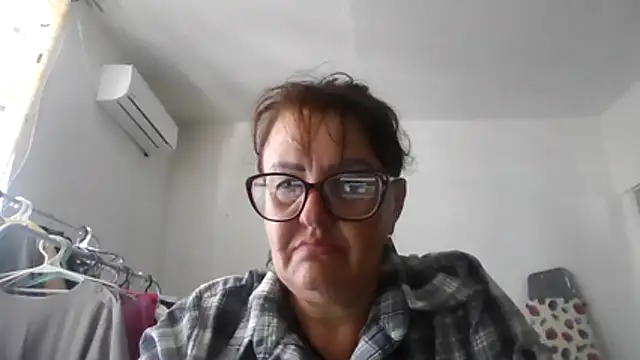 ErikaXShine online show from July 25, 2026, 12:22 pm