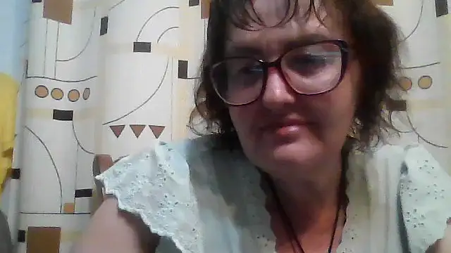 ErikaXShine online show from June 16, 2026, 8:09 pm