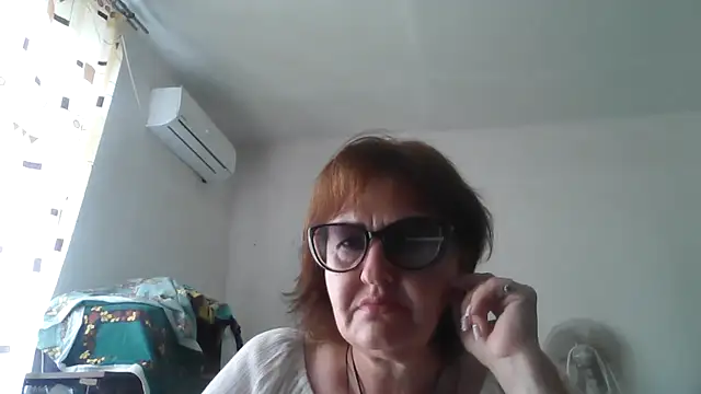 ErikaXShine online show from June 30, 2026, 11:32 am