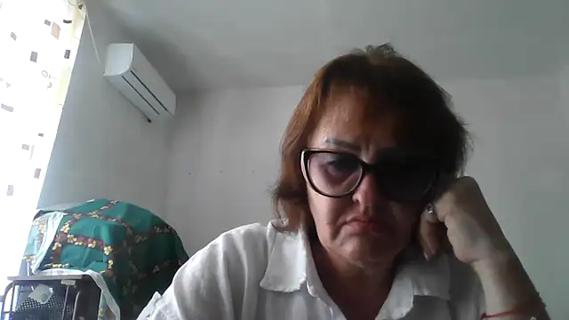 ErikaXShine online show from June 29, 2026, 12:16 pm