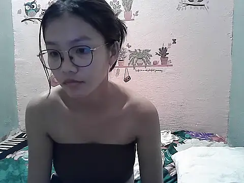 ClassyCrushpinay online show from June 15, 2026, 12:38 pm