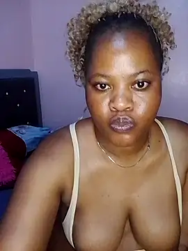 Snapshot of Yvone254 chatting on July 28, 2026, 2:13 pm Yvone254 online show from July 28, 2026, 2:13 pm