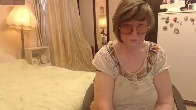 Sharon Amore online show from May 1, 2026, 5:40 pm