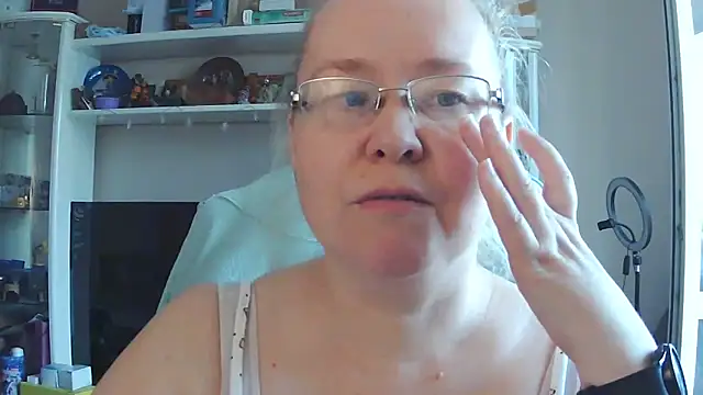 Viola27 online show from July 2, 2026, 9:04 am