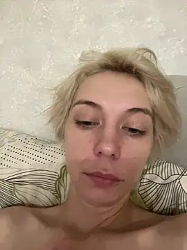 Snapshot of Blondice_ann chatting on July 25, 2026, 3:07 pm Blondice ann online show from July 25, 2026, 3:07 pm