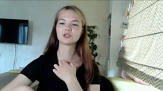 AvrilGillig online show from July 18, 2026, 8:23 am