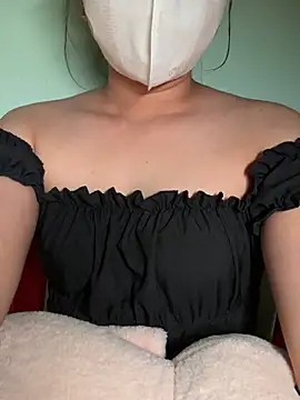 -Amy-cute online show from June 12, 2026, 5:43 pm