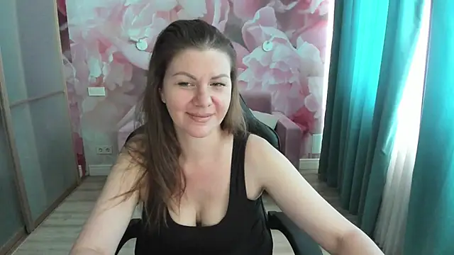 LunaKissesx online show from July 18, 2026, 11:41 am