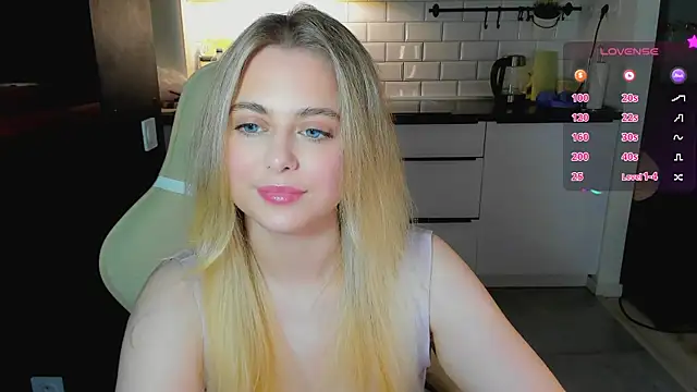Snapshot of blonde_kellyy chatting on July 12, 2026, 3:07 am blonde kellyy online show from July 12, 2026, 3:07 am
