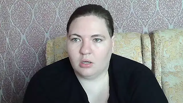 TiaMason online show from June 18, 2026, 5:50 am