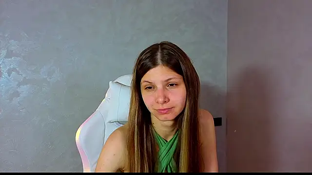 Audreybellamy online show from June 10, 2026, 8:37 am