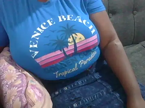 Sexy gyaly online show from June 26, 2026, 2:23 pm