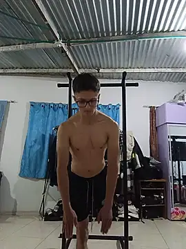 Davitfitnosuke online show from June 16, 2026, 1:38 am