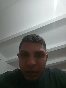Snapshot of Mylor_Gang chatting on June 10, 2026, 2:13 am Mylor Gang online show from June 10, 2026, 2:13 am