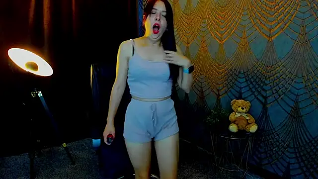 Livia Shy online show from June 9, 2026, 7:09 am