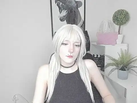 Snapshot of NikaDream chatting on July 21, 2026, 12:50 pm NikaDream online show from July 21, 2026, 12:50 pm