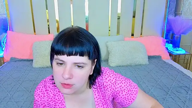 Snapshot of KatrinMilly chatting on July 9, 2026, 5:41 am KatrinMilly online show from July 9, 2026, 5:41 am