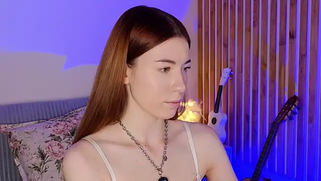 AlisaRussel online show from June 25, 2026, 5:07 pm