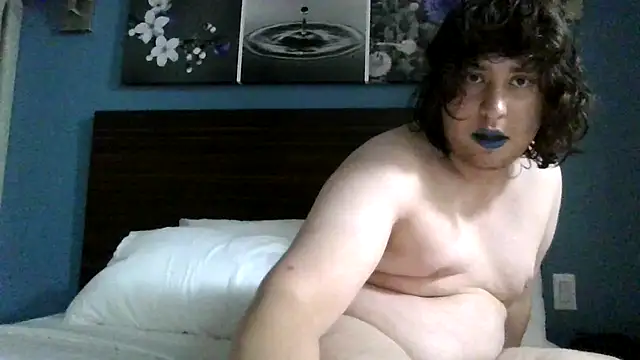 Snapshot of Mxnightshade chatting on July 7, 2026, 2:03 am Mxnightshade online show from July 7, 2026, 2:03 am