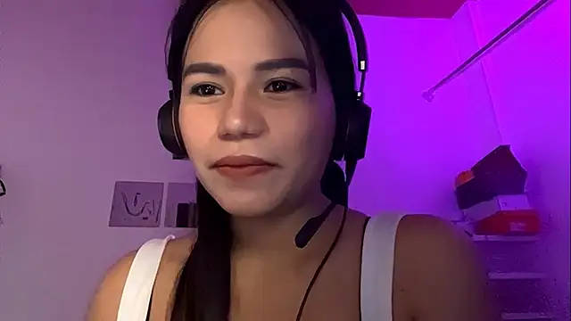 Snapshot of MartiCalvaruso chatting on June 11, 2026, 8:33 am MartiCalvaruso online show from June 11, 2026, 8:33 am