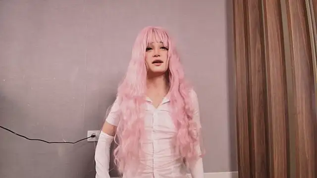 mimi cutee online show from June 10, 2026, 2:57 am