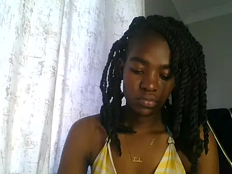 Snapshot of Lola_Allure chatting on June 27, 2026, 11:05 am Lola Allure online show from June 27, 2026, 11:05 am