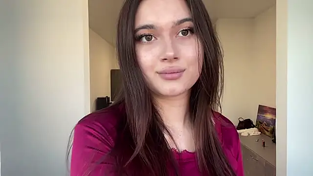Emmalynx online show from June 15, 2026, 3:34 pm
