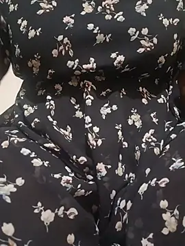 milkboobsmom online show from June 11, 2026, 7:27 am
