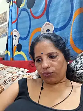 SWEETY01990 online show from July 21, 2026, 3:46 pm