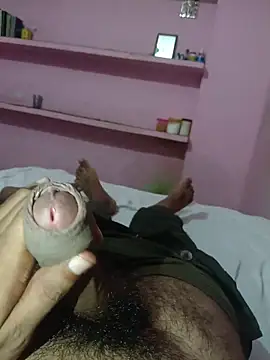 Snapshot of sani_ chatting on August 8, 2026, 8:43 am sani online show from August 8, 2026, 8:43 am