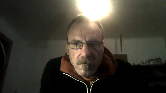 Greg0ri73 online show from June 10, 2026, 11:17 pm