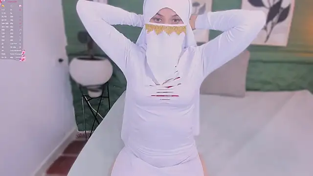 aisha k online show from July 4, 2026, 10:36 pm