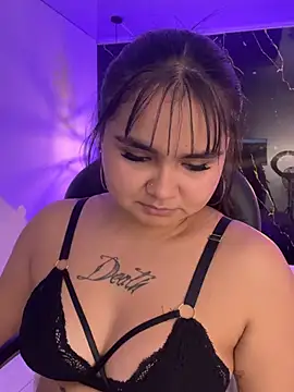 Snapshot of TifanyRoseX chatting on July 29, 2026, 6:51 pm TifanyRoseX online show from July 29, 2026, 6:51 pm
