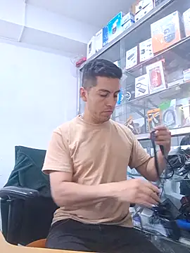 latinsexsteven online show from June 20, 2026, 9:31 pm