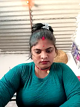 Snapshot of Cut_pihu56 chatting on June 18, 2026, 5:50 am Cut pihu56 online show from June 18, 2026, 5:50 am