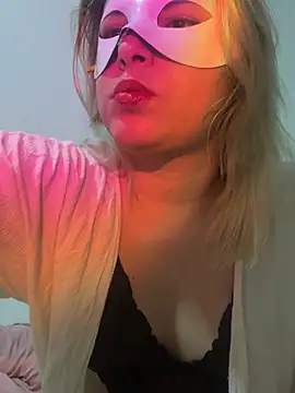 julybri online show from June 11, 2026, 3:25 am