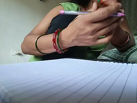 ranigupta72 online show from August 6, 2026, 9:37 am