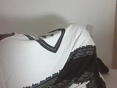 Creamysexymesy online show from July 18, 2026, 9:45 pm