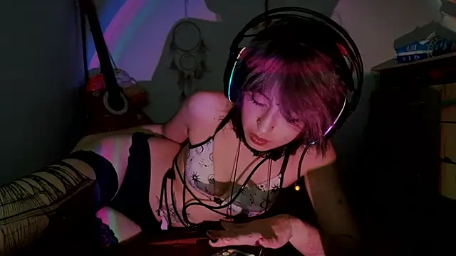 kittenpasive30 online show from August 6, 2026, 4:51 am