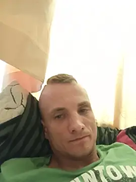 Snapshot of lenonek chatting on June 10, 2026, 5:14 pm lenonek online show from June 10, 2026, 5:14 pm