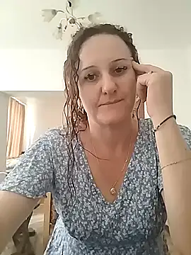 Snapshot of KarinaFlower99 chatting on July 31, 2026, 4:15 pm KarinaFlower99 online show from July 31, 2026, 4:15 pm