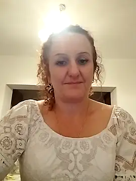 Snapshot of KarinaFlower99 chatting on June 18, 2026, 8:03 pm KarinaFlower99 online show from June 18, 2026, 8:03 pm