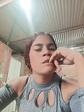 Snapshot of dulce_amber21 chatting on July 20, 2026, 12:40 pm dulce amber21 online show from July 20, 2026, 12:40 pm