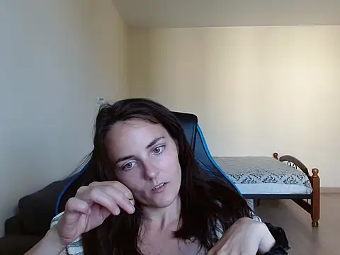 Snapshot of OliviaTheS chatting on June 18, 2026, 3:17 pm OliviaTheS online show from June 18, 2026, 3:17 pm
