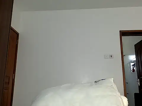 Evabanks online show from July 25, 2026, 12:33 pm