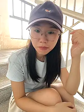 xiaomin666 online show from August 3, 2026, 12:19 am
