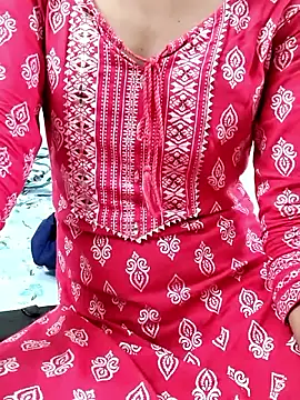 simran kaur01 online show from June 11, 2026, 7:27 am