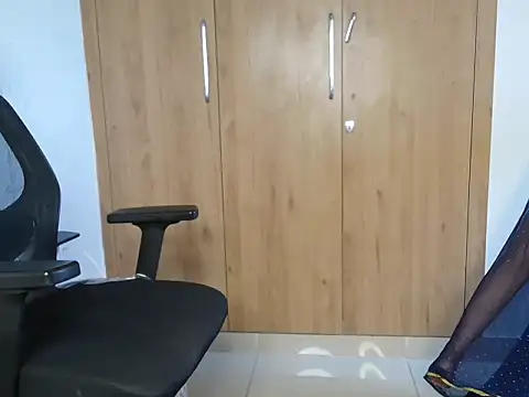 Sexynaina3 online show from June 23, 2026, 4:21 am