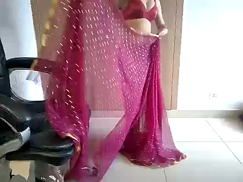 Sexynaina3 online show from June 30, 2026, 6:13 am